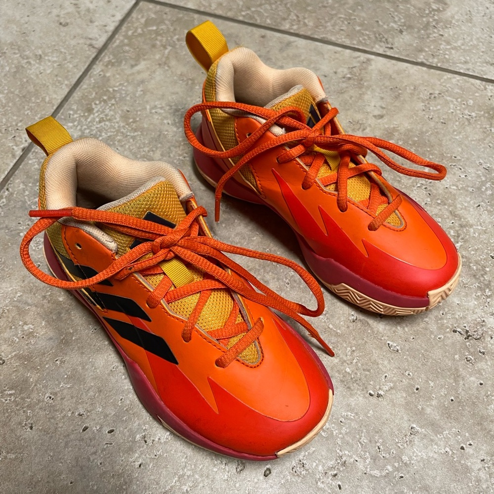 Adidas Orange and Black Sneakers Modern Sporty Design